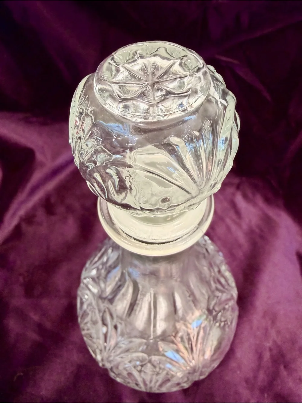 Vintage Anchor Hocking Medallion Clear Glass Decanter